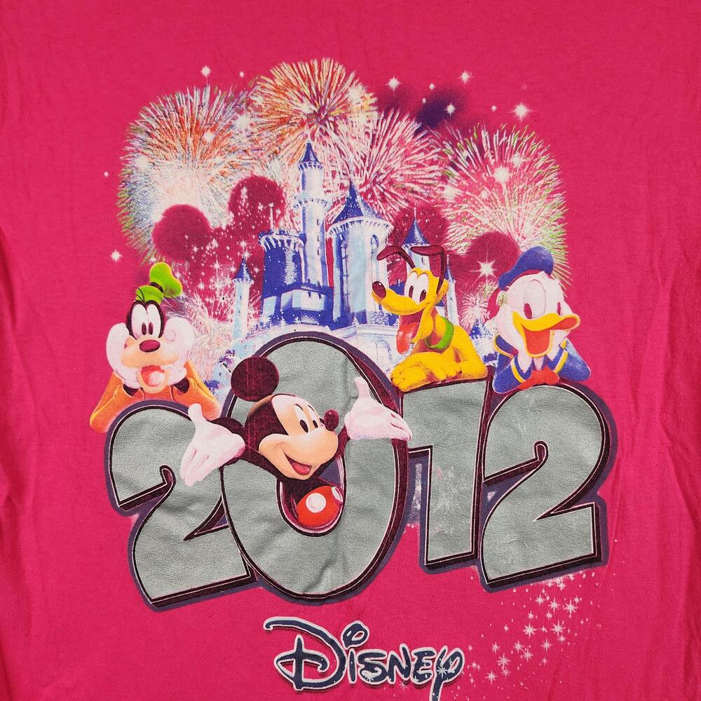 Disney 2012 Shirt Mens Medium Pink Mickey Goofy Pluto Donald Graphic Tee Castle
